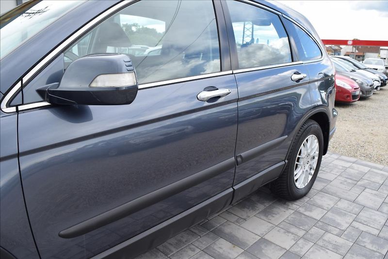 Honda CR-V 2,2 d 103KW TAŽNÉ 4X4 2XKOLA - fotka 8 z 50