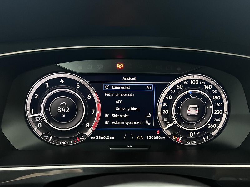 Volkswagen Tiguan 1.5 TSI 110 kW, Manuál - fotka 24 z 46