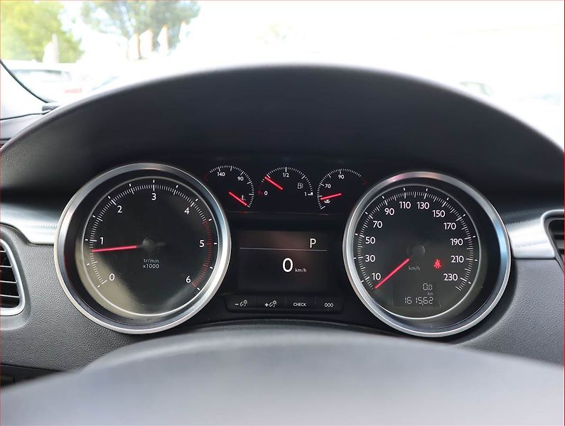 Peugeot 508 (2016) 2.0 BlueHDi, Automat, Navi - fotka 11 z 19