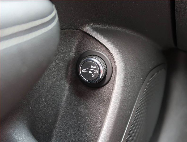 Opel Insignia (2018) Exclusive 1.5 Turbo, Automat - fotka 21 z 23