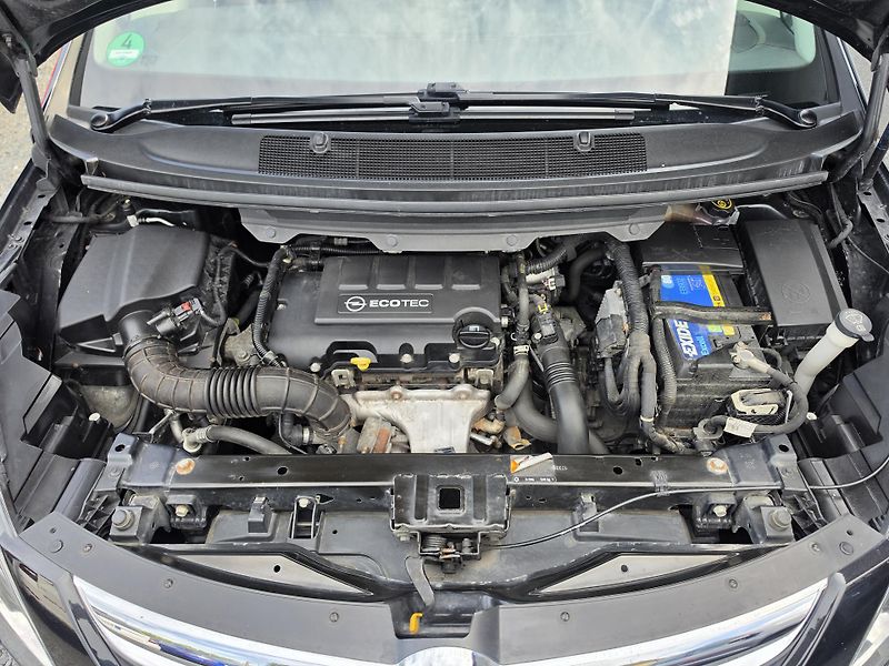 Opel Zafira 1.4 i 103kw 7 Míst  - fotka 19 z 19