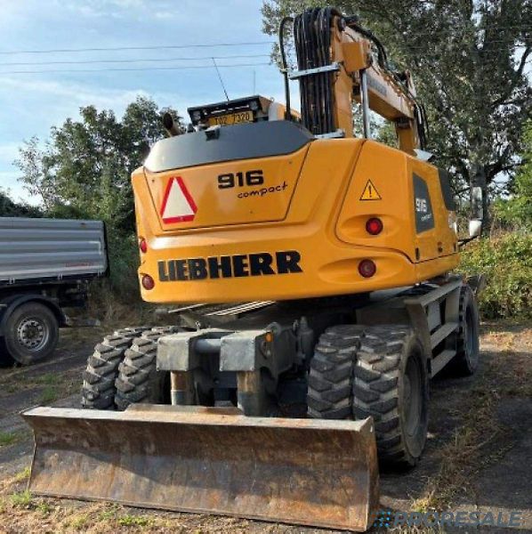 Liebherr A 916 Kolové rypadlo - fotka 3 z 11
