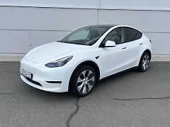 Tesla Model Y Long Range, Tažné, 90% SOH - fotografie inzerátu