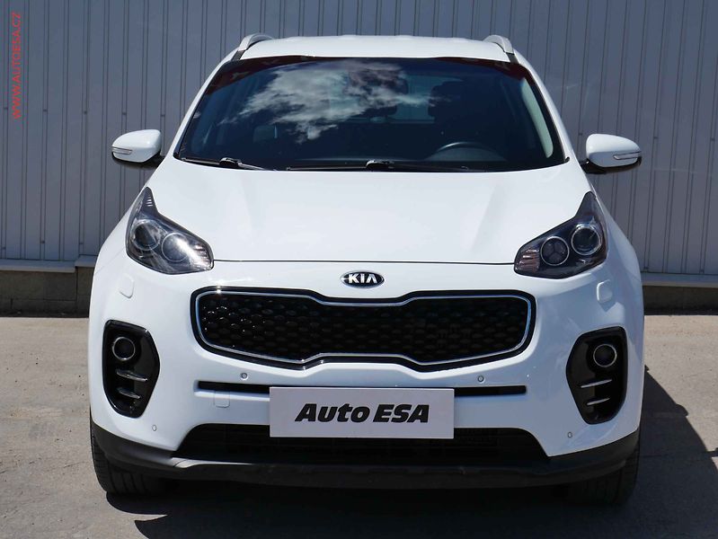 Kia Sportage (2017) 2.0 CRDi 4x4, ČR, AT, navi - fotka 2 z 21