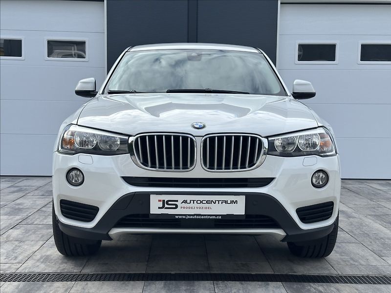 BMW X3 2,0 28i 245PS  Advantage A/T 4 - fotka 4 z 53