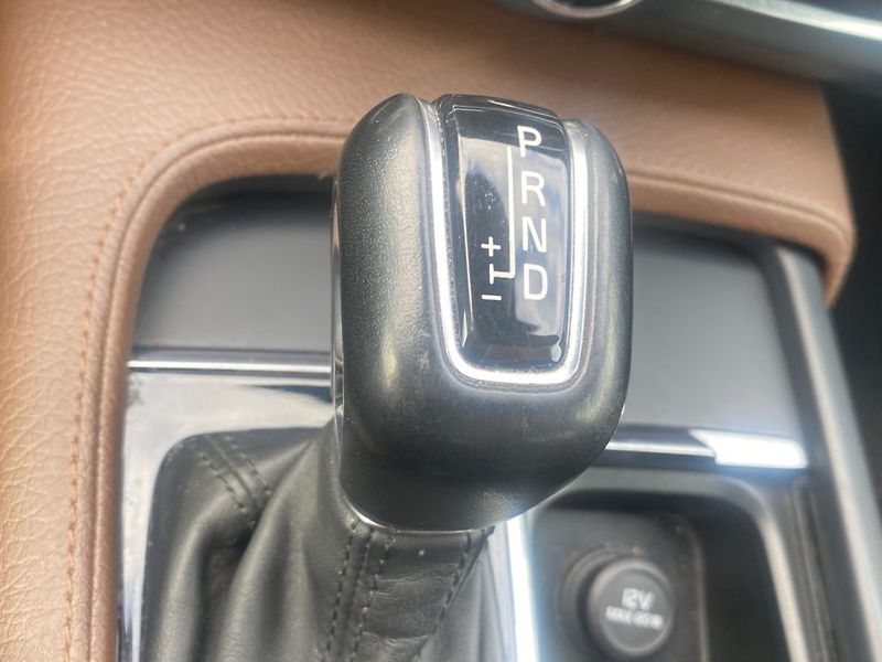 Volvo S90 (2018) 2,0 D4 Inscription-aut.(140kW) - fotka 20 z 27