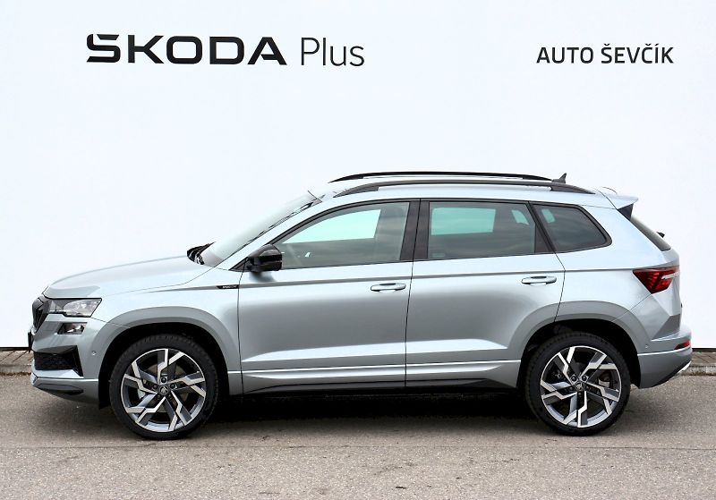 Škoda Karoq (2026) SportLine 1,5 TSI 110 kW 7 AP - fotka 3 z 22