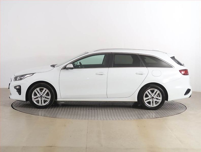 Kia Ceed (2019) 1.6 CRDi, Navi, Tempomat - fotka 3 z 18