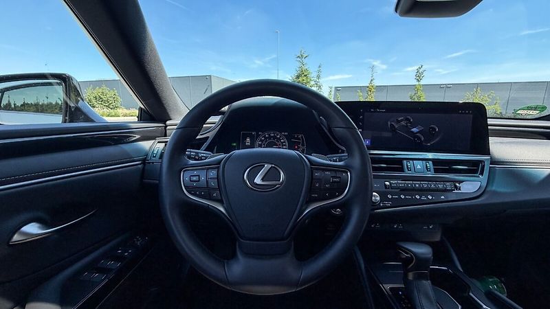 Lexus ES 300h 300h 2,5 HEV BUSINESS EDITION - fotka 9 z 25
