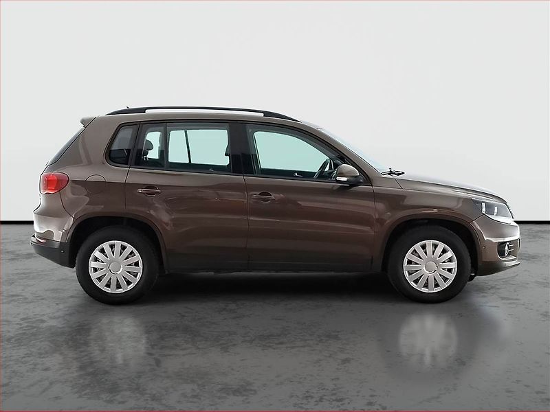 Volkswagen Tiguan (2013) 2.0 TDI, Tempomat - fotka 6 z 15