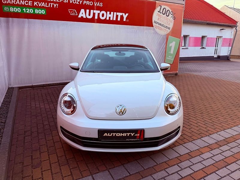Volkswagen Beetle 1.4 TSi DSG7, Navi, Panorama - fotka 2 z 28