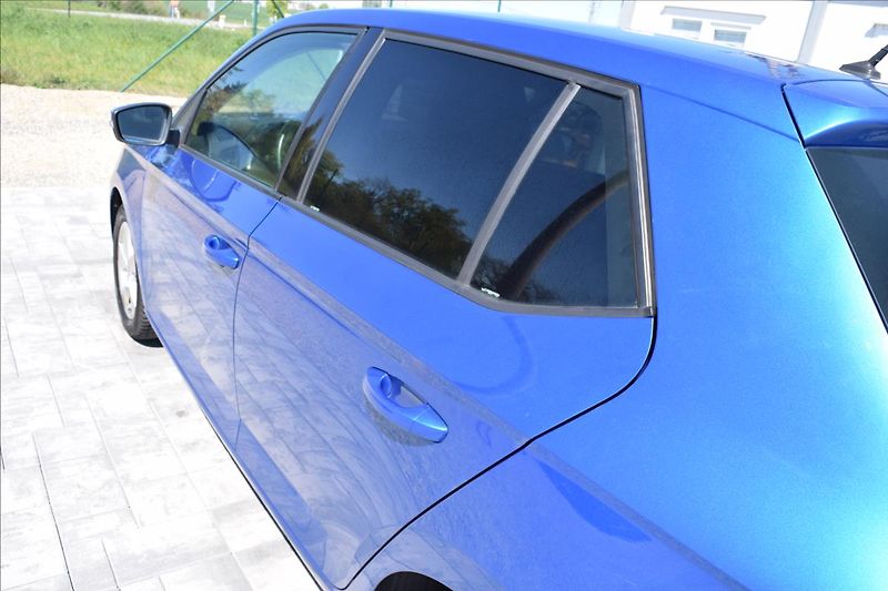 Škoda Fabia 1,0 MPI 55KW VÝHŘEV ALU LPG - fotka 11 z 52