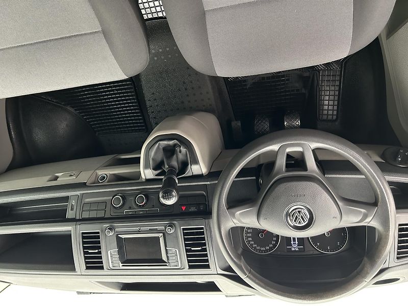 Volkswagen Transporter 2.0 TDI - fotka 6 z 25