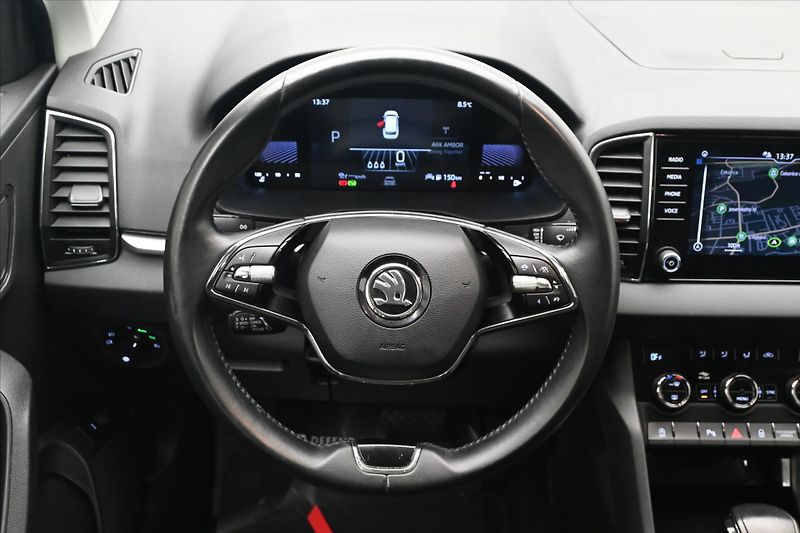 Škoda Karoq 2,0 TDI 85kW DSG Ambition Záru - fotka 18 z 31