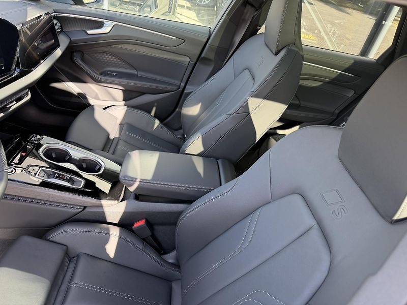 Audi A6 (2026) 150kW STR 4X4 S-LINE 3D R21!!! - fotka 22 z 46
