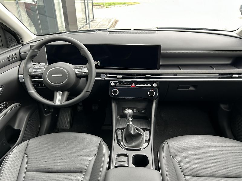 Hyundai Tucson 25 1,6 T-GDI MT PREMIUM LUXURY - fotka 16 z 39