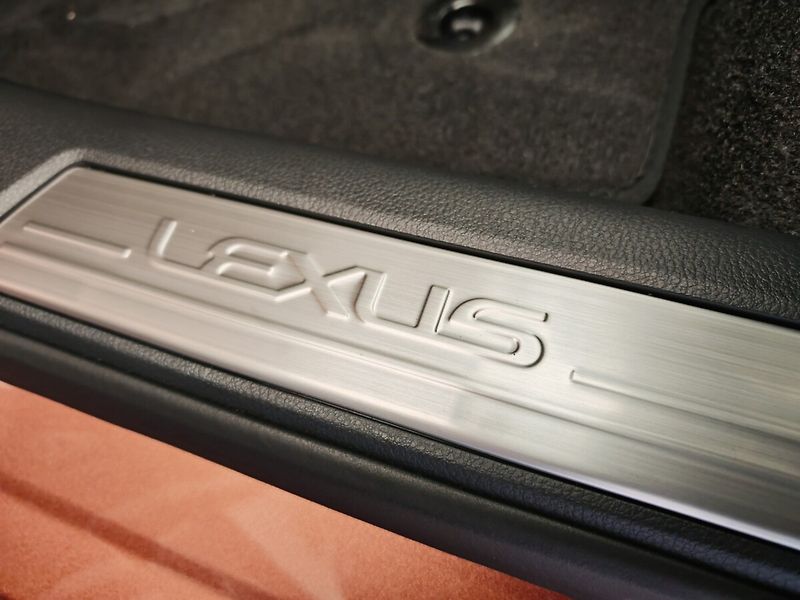 Lexus RX 450H+ Comfort Plus - fotka 21 z 45