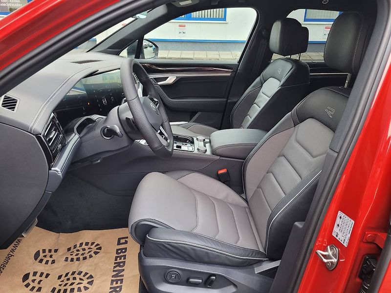 Volkswagen Touareg Final Edition R-Line  3,0 TDI - fotka 15 z 64