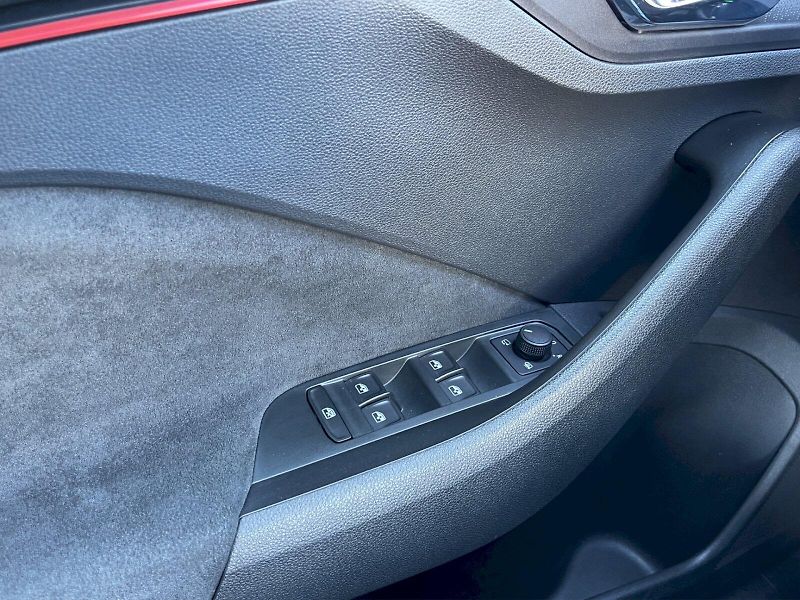 Škoda Scala (2024) 1.5 TSI 110kW DSG Drive Select - fotka 22 z 32