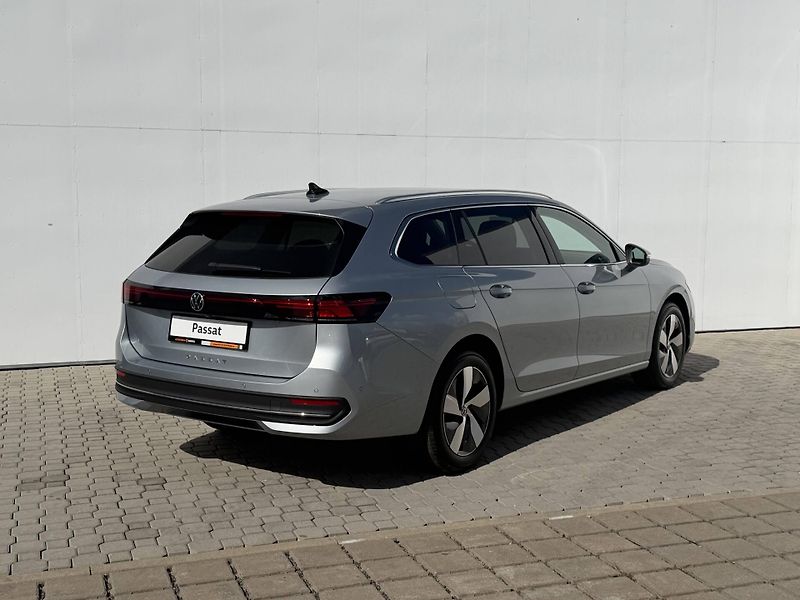 Volkswagen Passat (2026) Bussines 7DSG 2,0TDi - fotka 2 z 7