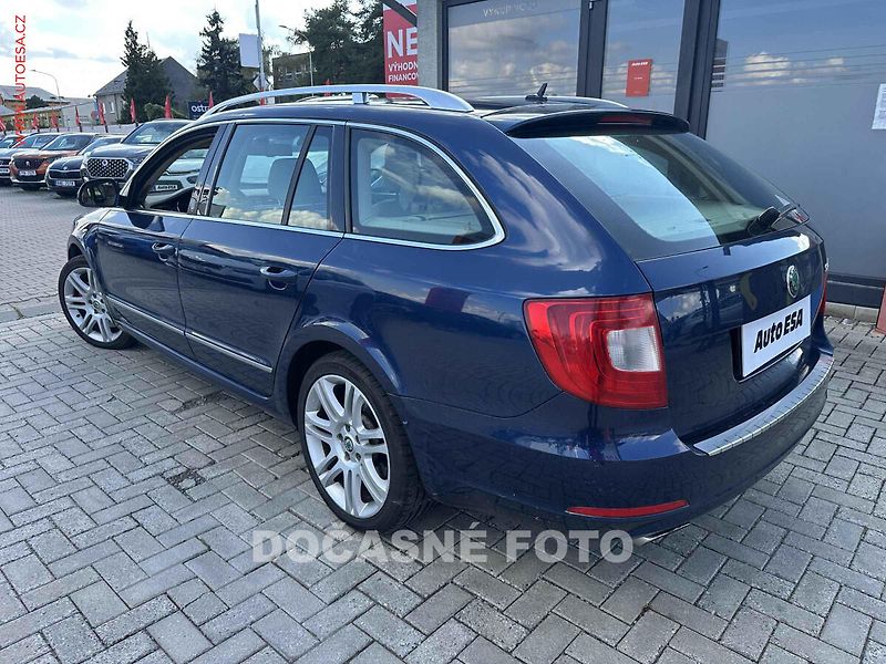 Škoda Superb (2010) 3.6 FSI 4x4 4x4, ČR - fotka 2 z 3