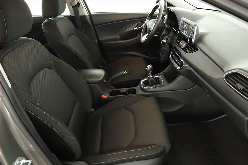 Hyundai i30 (2019) 1.6 CRDi, Serv.kniha, Tempomat - fotka 7 z 13