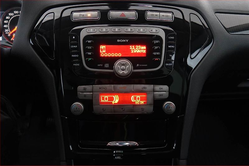Ford Mondeo (2011) Titanium 2.0 TDCi, po STK - fotka 12 z 15