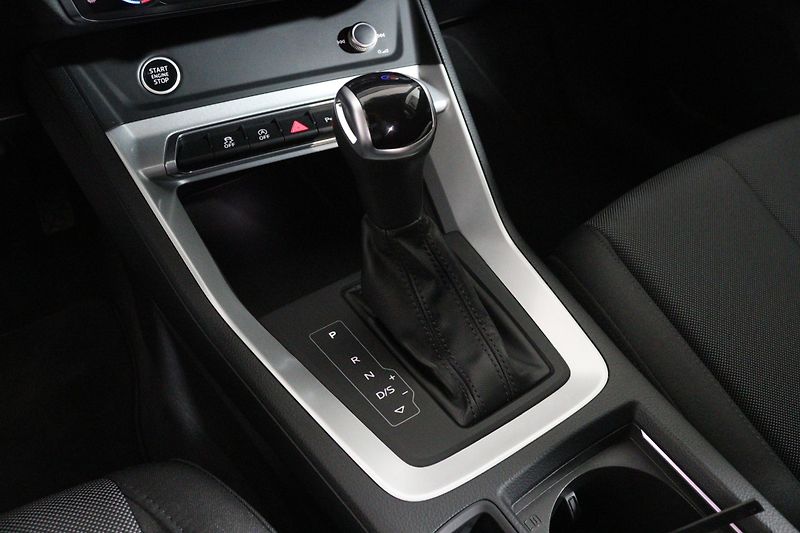 Audi Q3 TFSI 1,5 Stronic - fotka 20 z 26