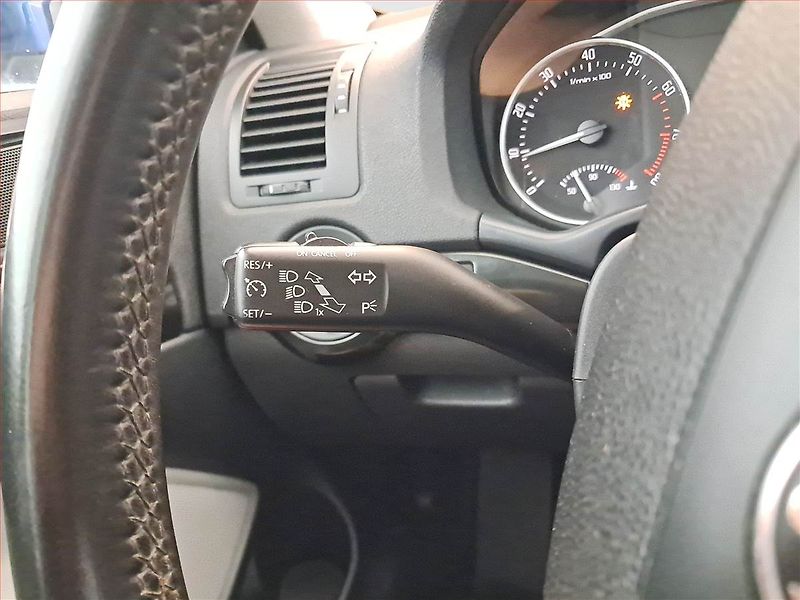 Škoda Octavia (2011) Laurin&Klement 1.8 TSI - fotka 24 z 30