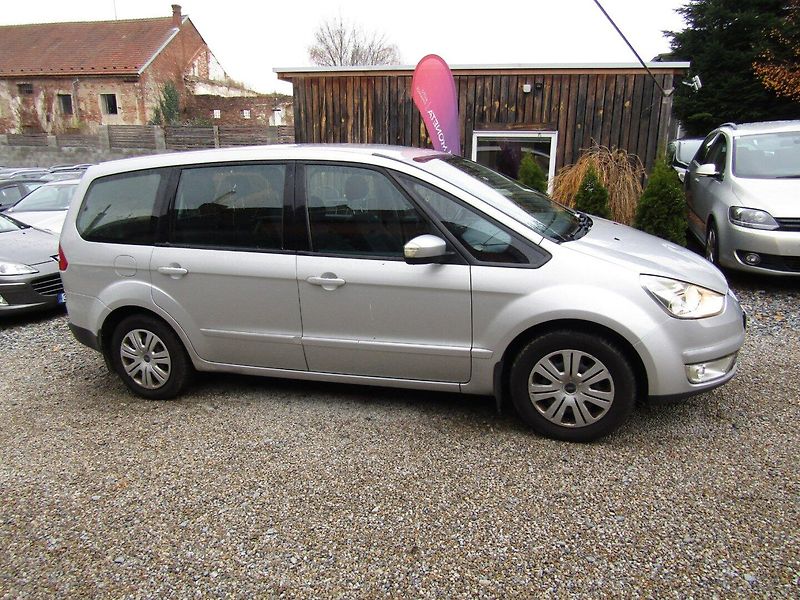 Ford Galaxy (2006) 2.0 TDCi 96kW  ZIMNÍ PNEU 7MÍS - fotka 8 z 40