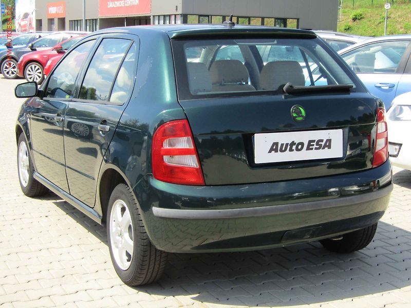Škoda Fabia (2001) 1.4MPi, AT, AC, výhř.sed. - fotka 6 z 18