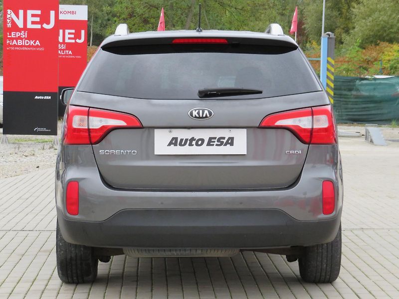 Kia Sorento (2015) 2.2CRDi, 2.maj,ČR, AT - fotka 5 z 29