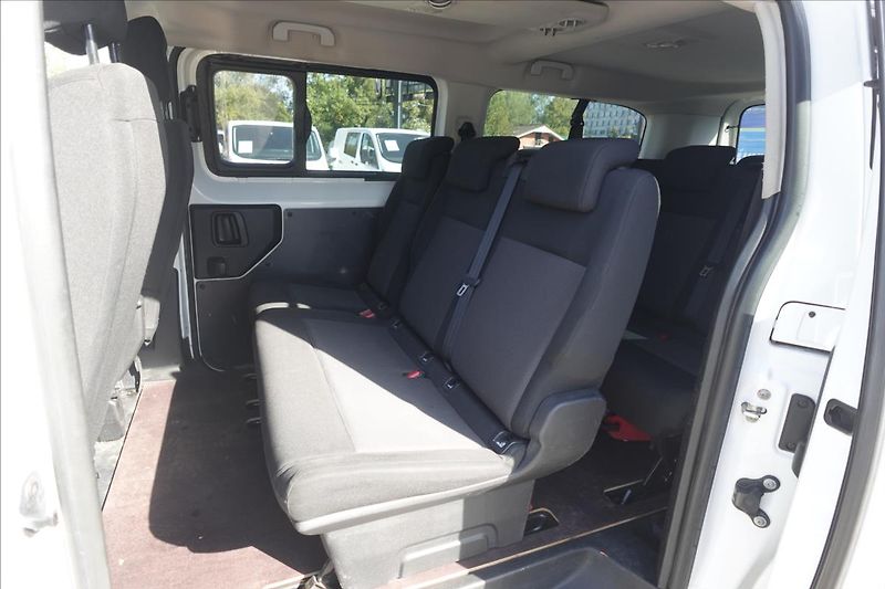 Citroën Jumpy 2,0 HDI  8 MÍST L3H1 KLIMA - fotka 22 z 37