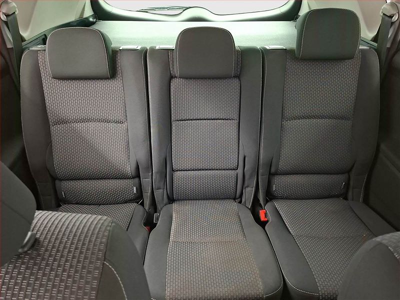 Toyota Verso (2013) 1.8 Valvematic, ČR,1.maj - fotka 10 z 17