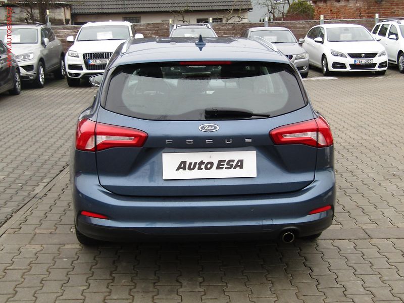 Ford Focus (2019) 2.0 TDCi, ČR, Navi, AC - fotka 5 z 19