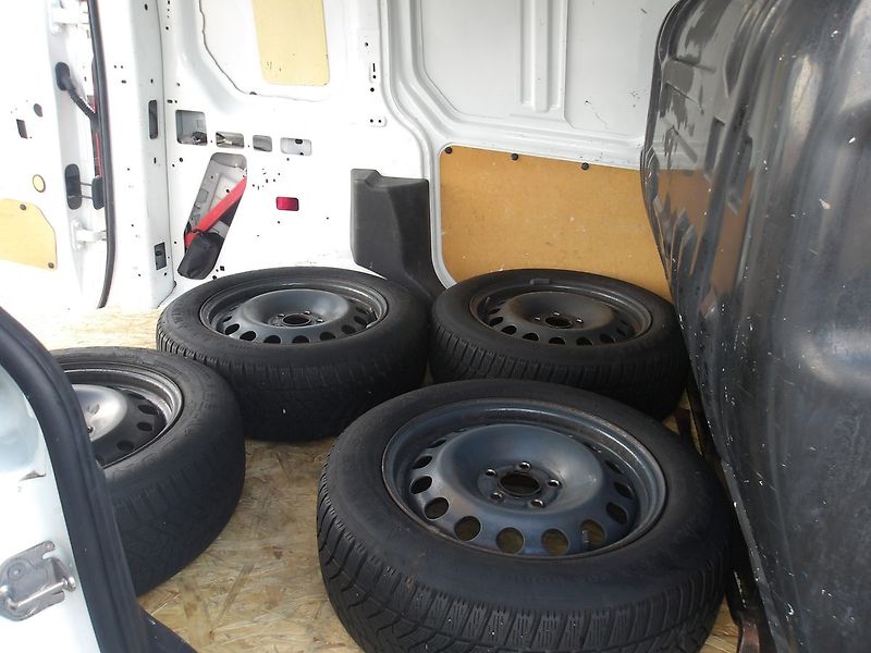 Ford Transit Connect 1,6TDCi NAJ.170000km !!! - fotka 16 z 34