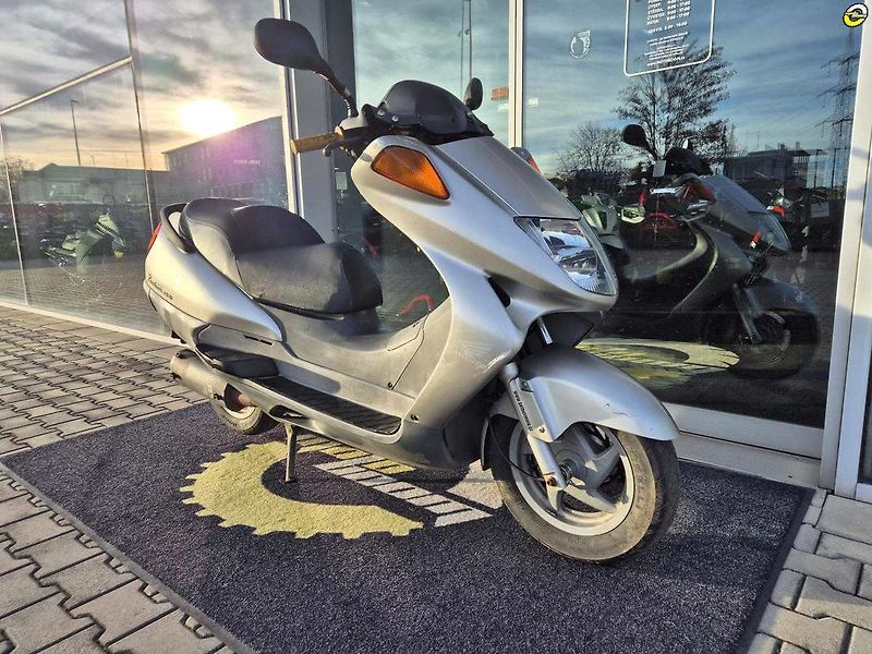 Honda FES 150 Pantheon (2000) - fotka 2 z 18
