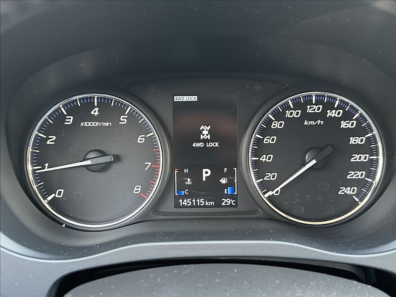 Mitsubishi Outlander 2,0 150PS  Intense A/T 4x4 - fotka 39 z 53