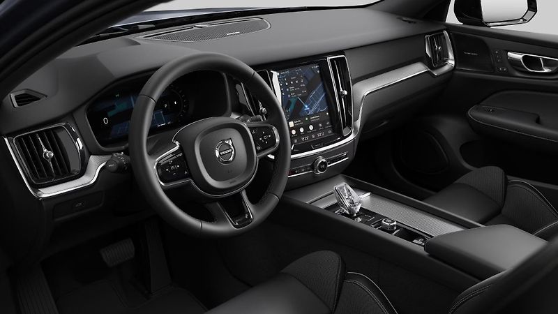 Volvo V60 (2026) B4 AUT DARK PLUS - fotka 3 z 10