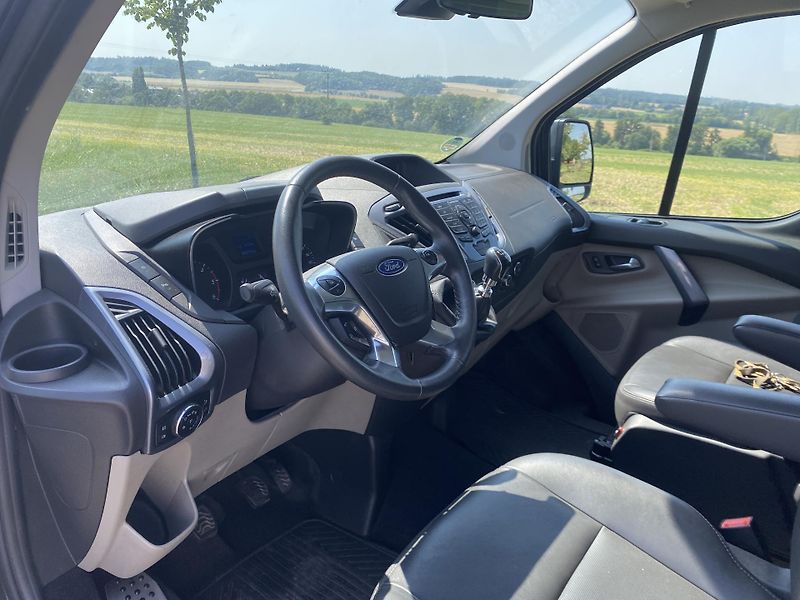 Ford Tourneo Custom (2015) Business Edition - fotka 9 z 30