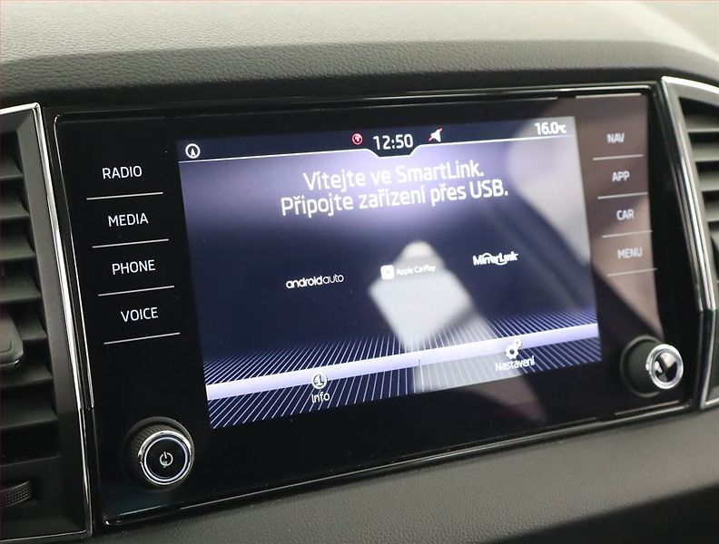 Škoda Karoq (2018) Style 1.5 TSI, Automat - fotka 22 z 23