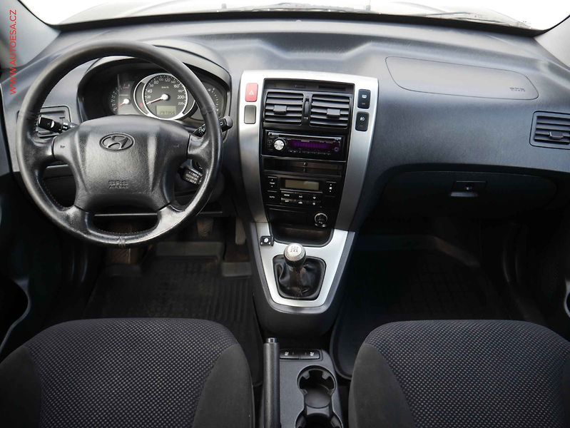 Hyundai Tucson (2010) 2.0 i 4x4, AAC - fotka 8 z 18