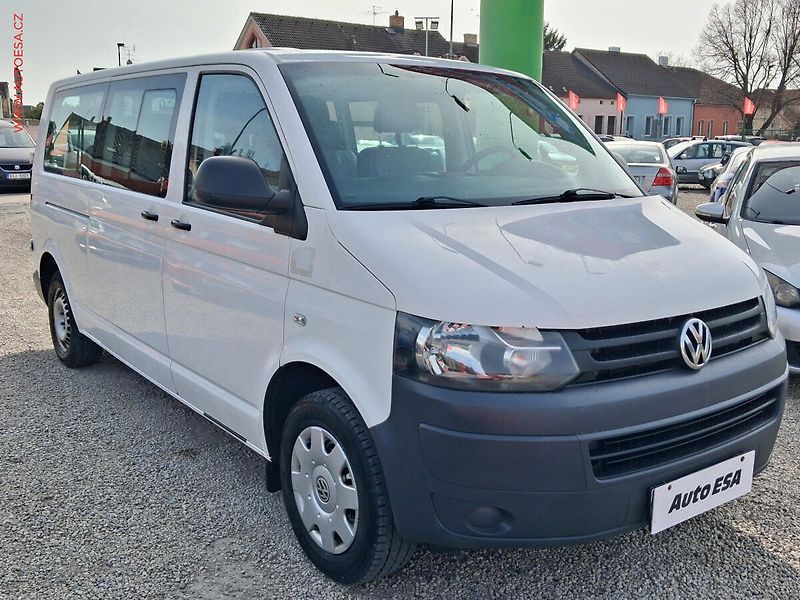 Volkswagen Transporter (2013) 2.0TDi L2 9míst, 103kW, AC - fotka 1 z 15