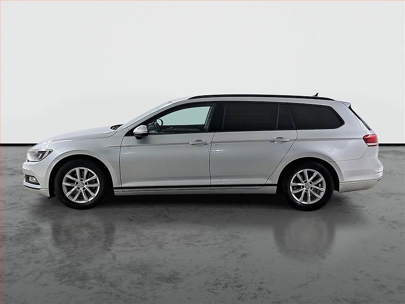 Volkswagen Passat (2016) 2.0 TDI, Tempomat - fotka 3 z 19