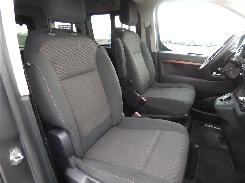 Toyota ProAce 2,0 130kw,automat  Family Comf - fotka 22 z 54