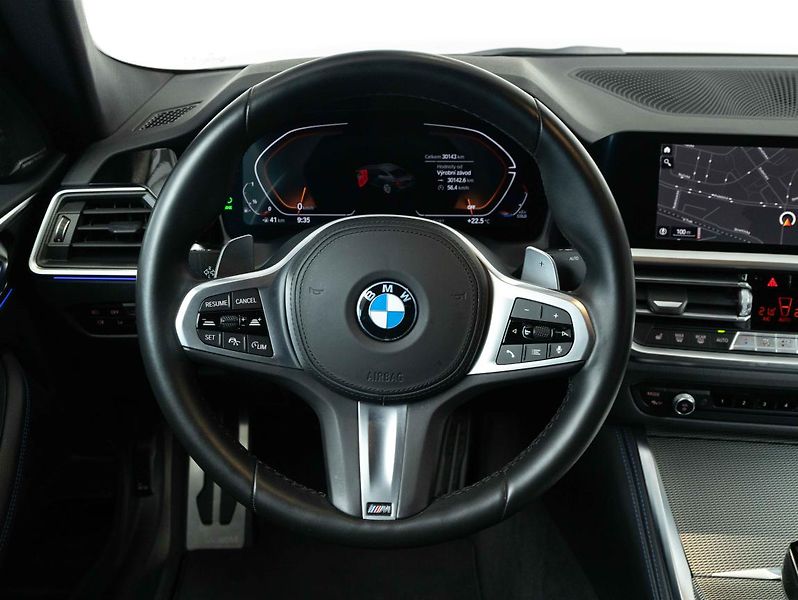 BMW Řada 4 420i Coupé Coupé - fotka 13 z 21