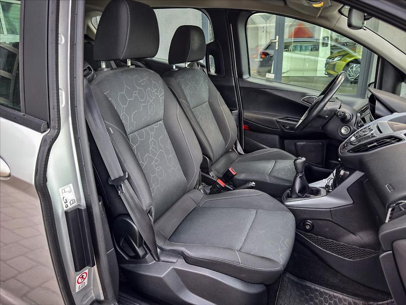Ford B-MAX 1,4 Duratec Trend - fotka 12 z 16