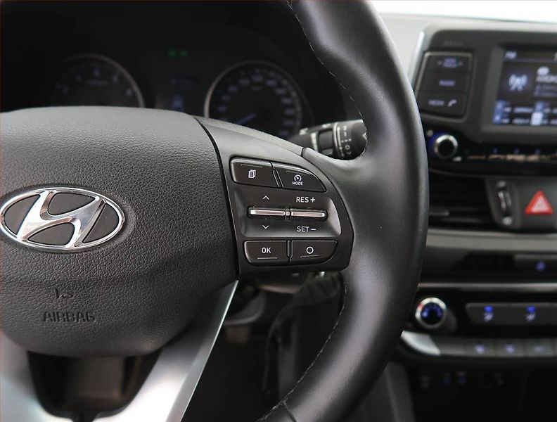 Hyundai i30 (2018) 1.4 T-GDI, Serv.kniha - fotka 16 z 18