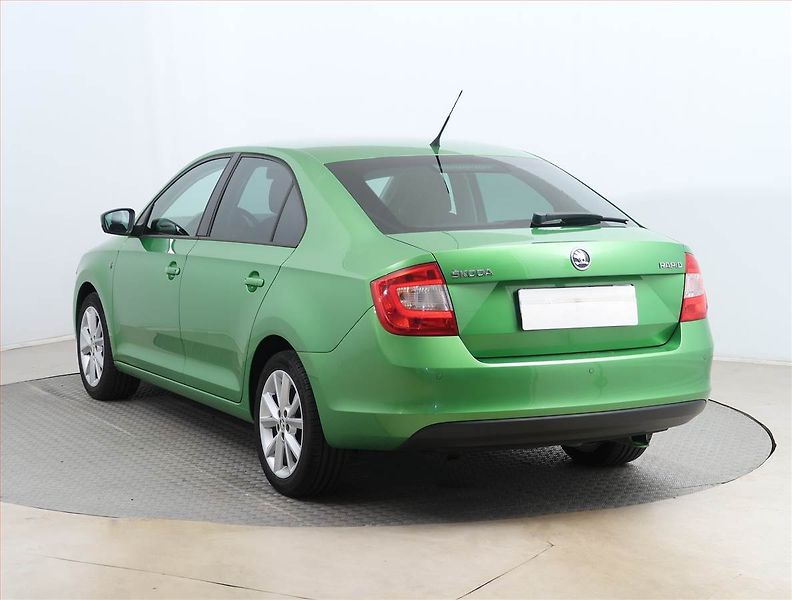 Škoda Rapid (2013) 1.2 TSI, Serv.kniha, Tempomat - fotka 4 z 14