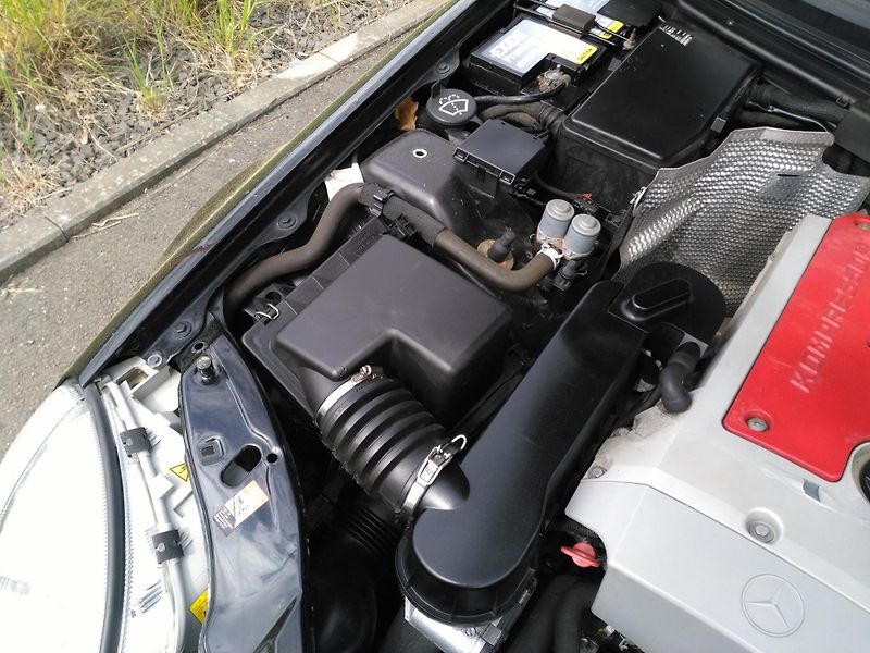 Mercedes-Benz SLK 230 Kompressor manuál - fotka 20 z 27